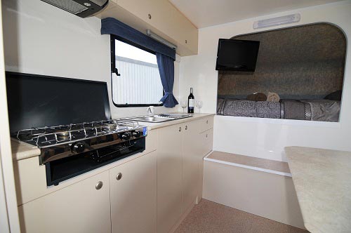 AutoRent Hertz 2 Berth image