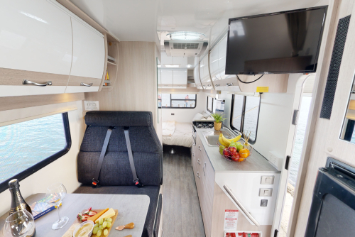 Cruisin 4 Berth Deluxe image 