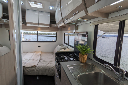 Cruisin 4 Berth Deluxe image 
