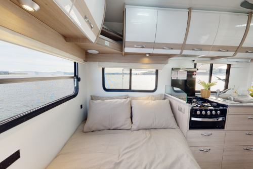Cruisin 4 Berth Deluxe image 