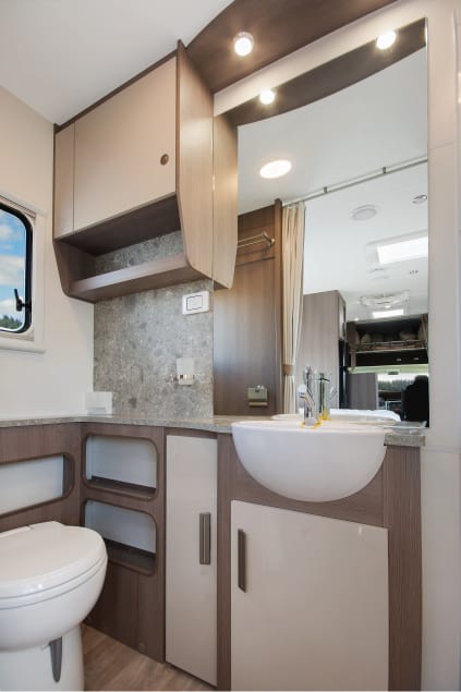 Lets Go Conquest 6 Berth Royale image 