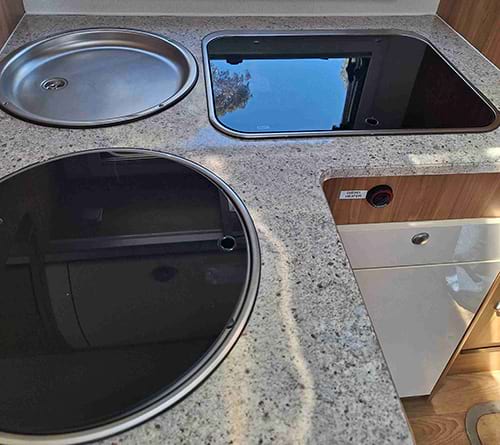 Leisure Rent Superior Motorhome image 