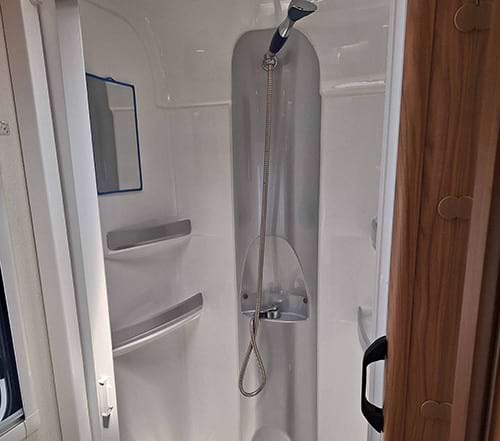 Leisure Rent Superior Motorhome image 